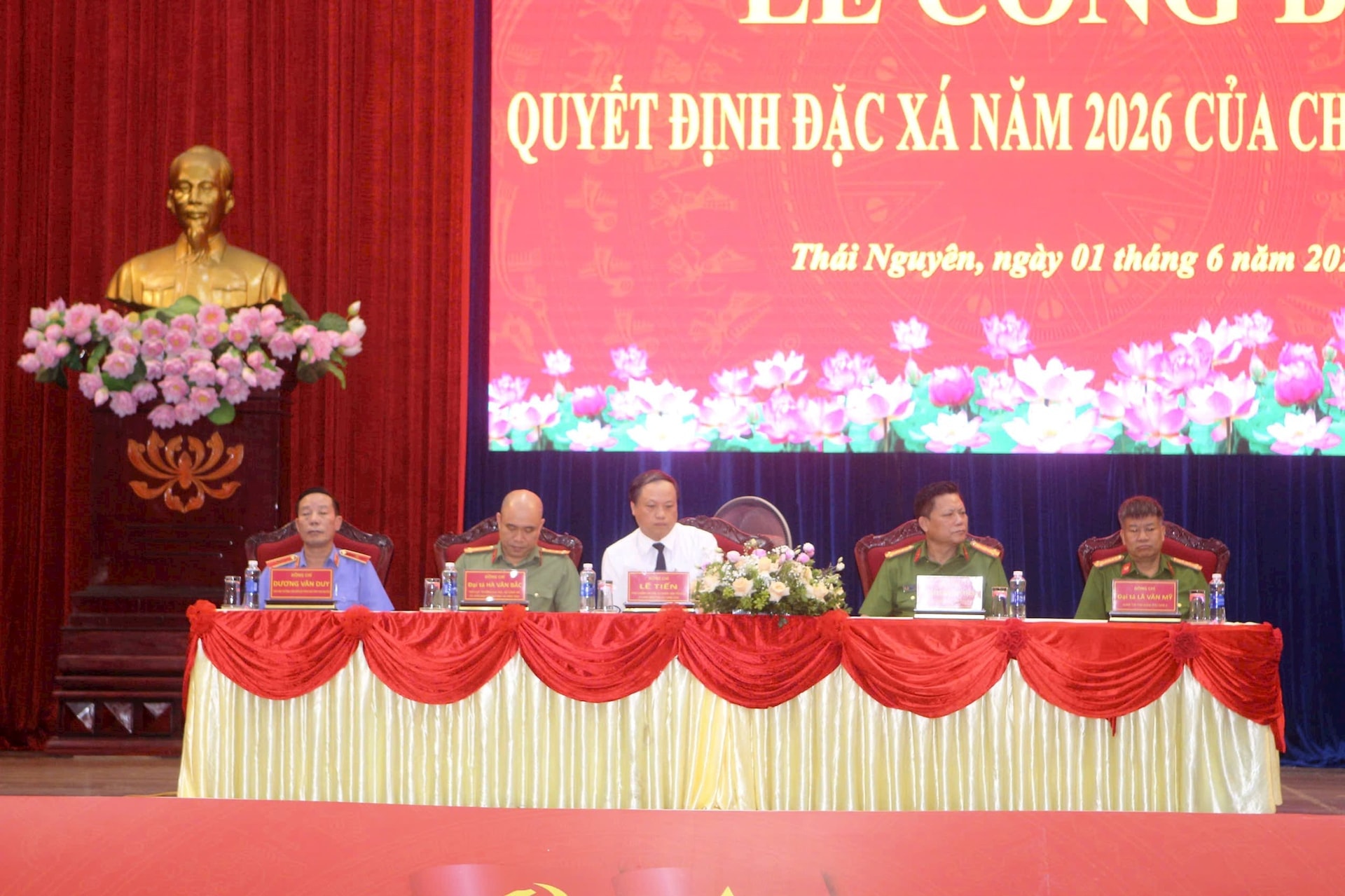 trai-giam-phu-son-4-.jpg