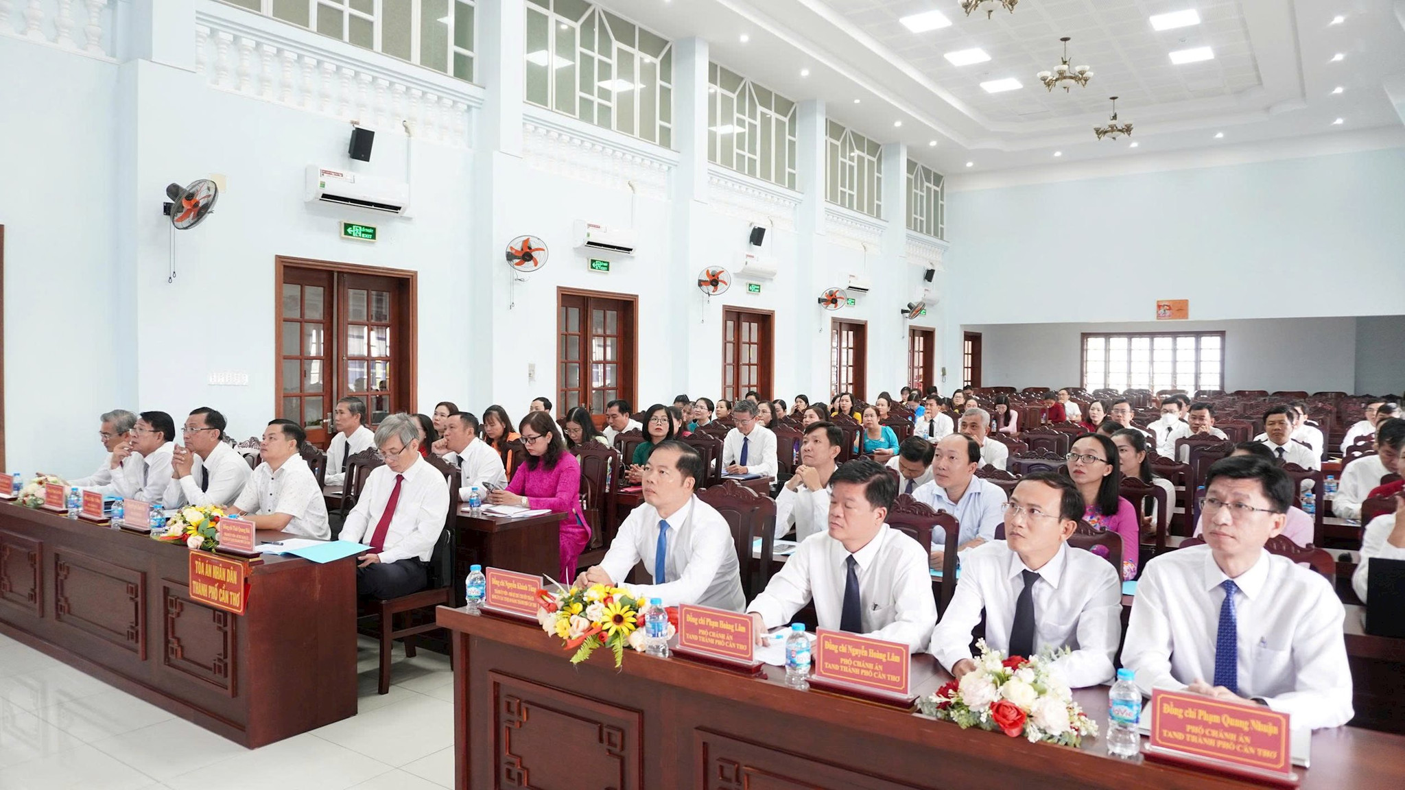 z7402166024600_3c998b543c7f8d83147b286e06873cfa.jpg