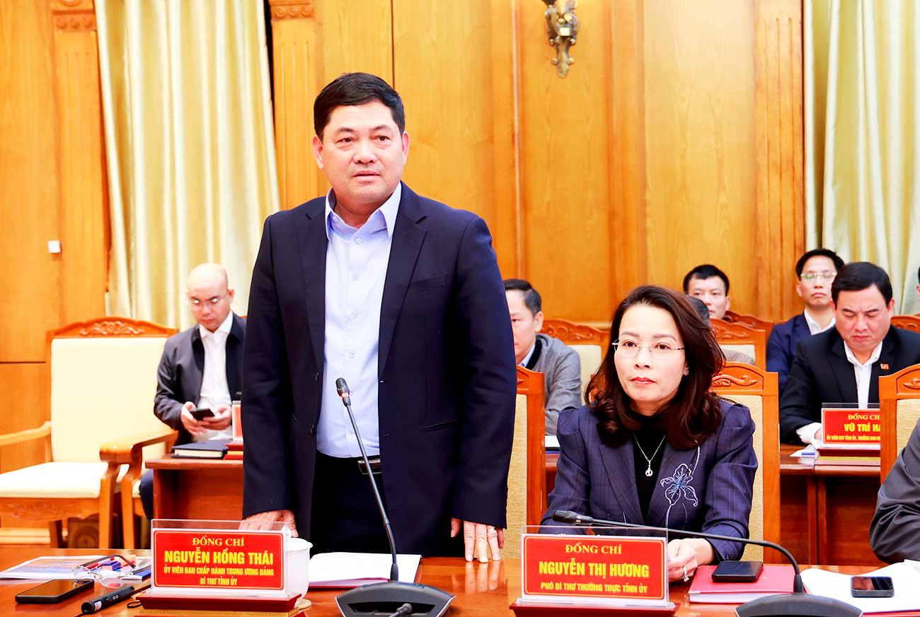 2-bt-nguyen-hong-thai-1.jpg