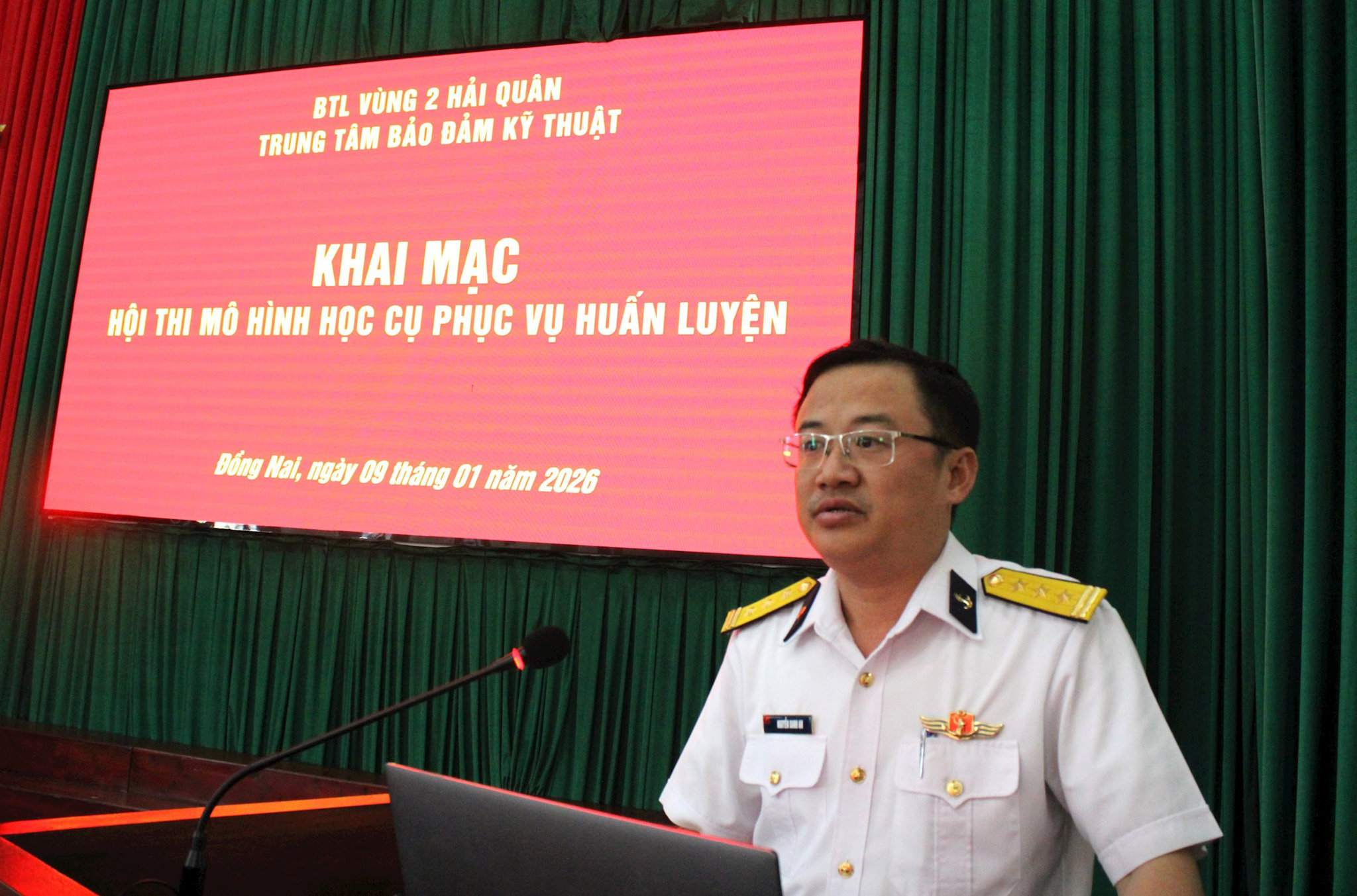 anh-1.-thuong-ta-nguyen-danh-an-pho-chi-huy-truong-tham-muu-truong-phat-bieu.jpg
