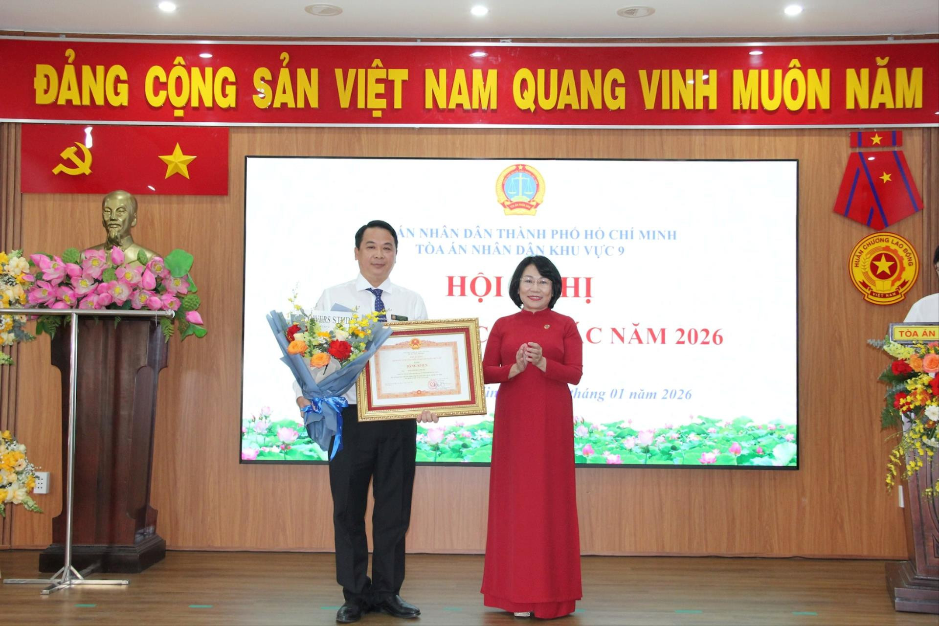 bang-khen-thu-tuong(1).jpg