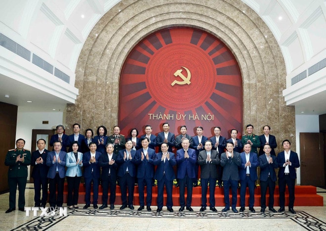 ttxvn-tong-bi-thu-to-lam-lam-viec-voi-ban-thuong-vu-thanh-uy-ha-noi-8521645-2.jpg