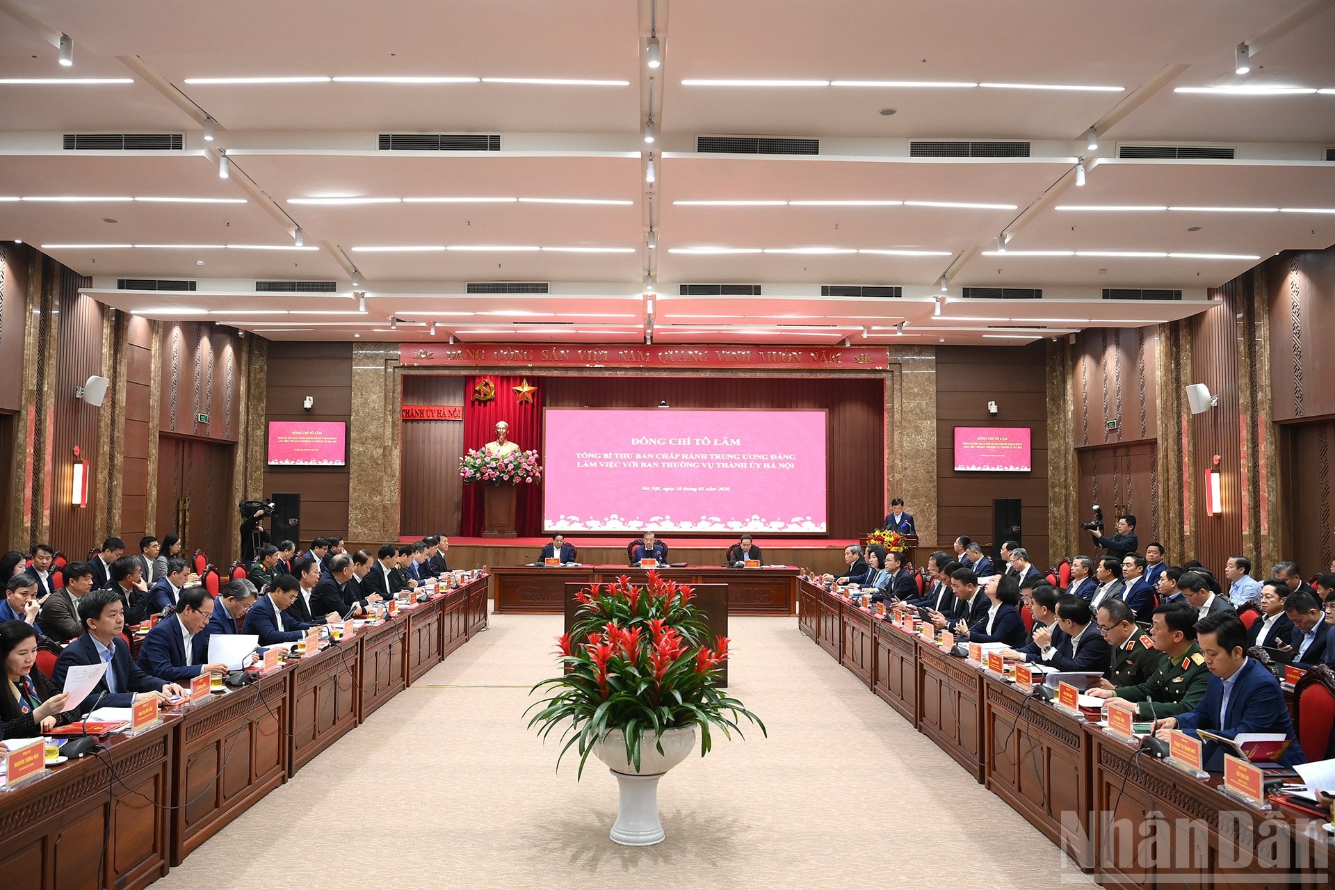 ndo_br_a8-bnd-7341.jpg