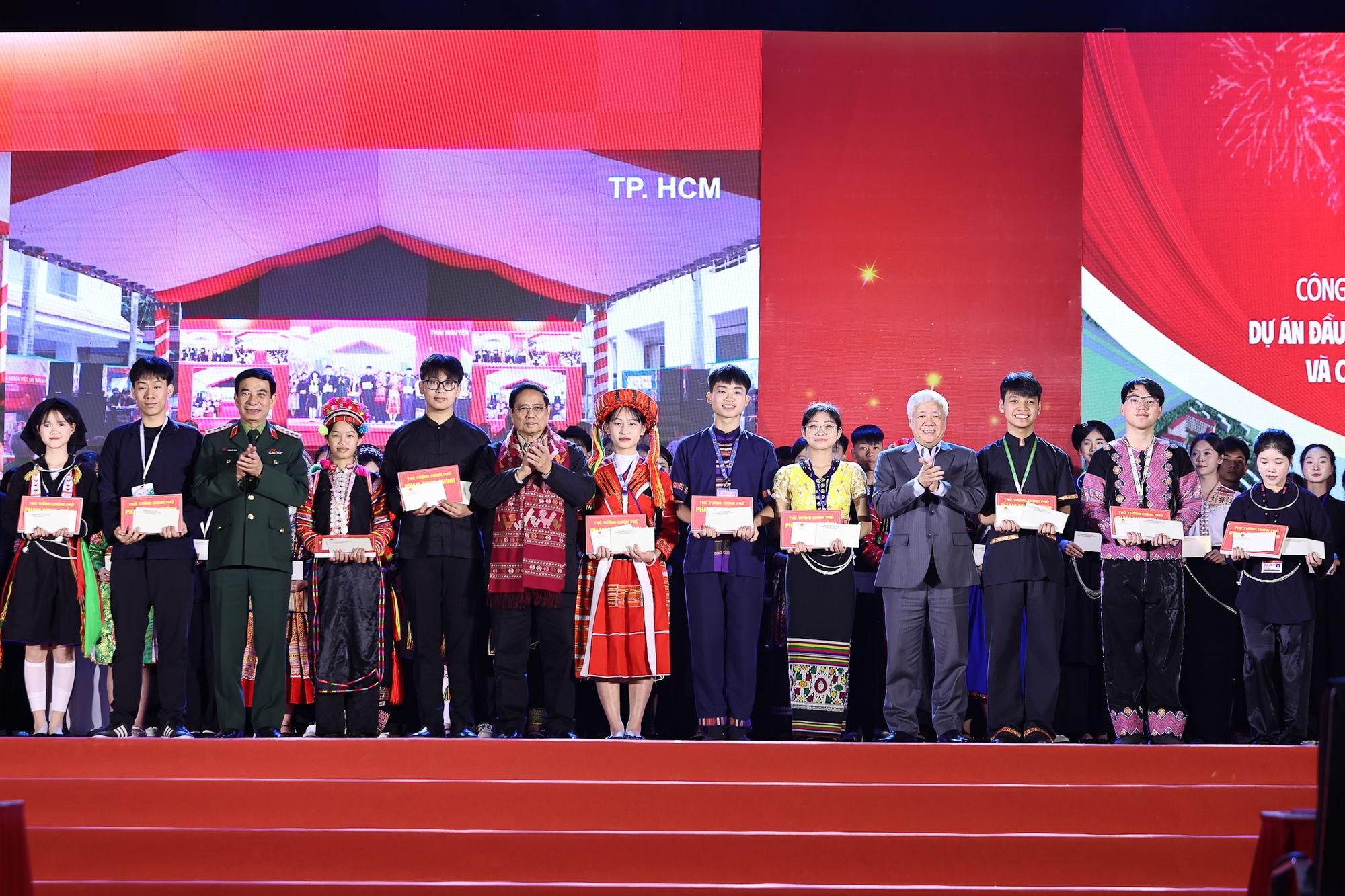 Thủ tướng dự khởi công 3 ngôi trường của Thủ tướng dự khởi công 3 ngôi trường của