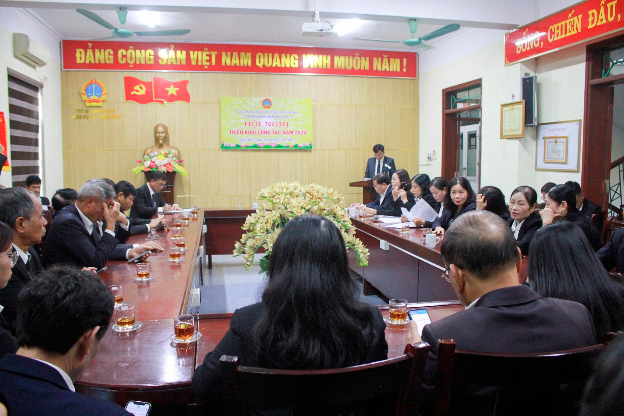hoi_nghi12.jpg