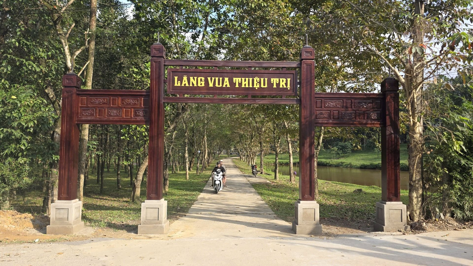 lang-mo-17675902377521541463694.jpg