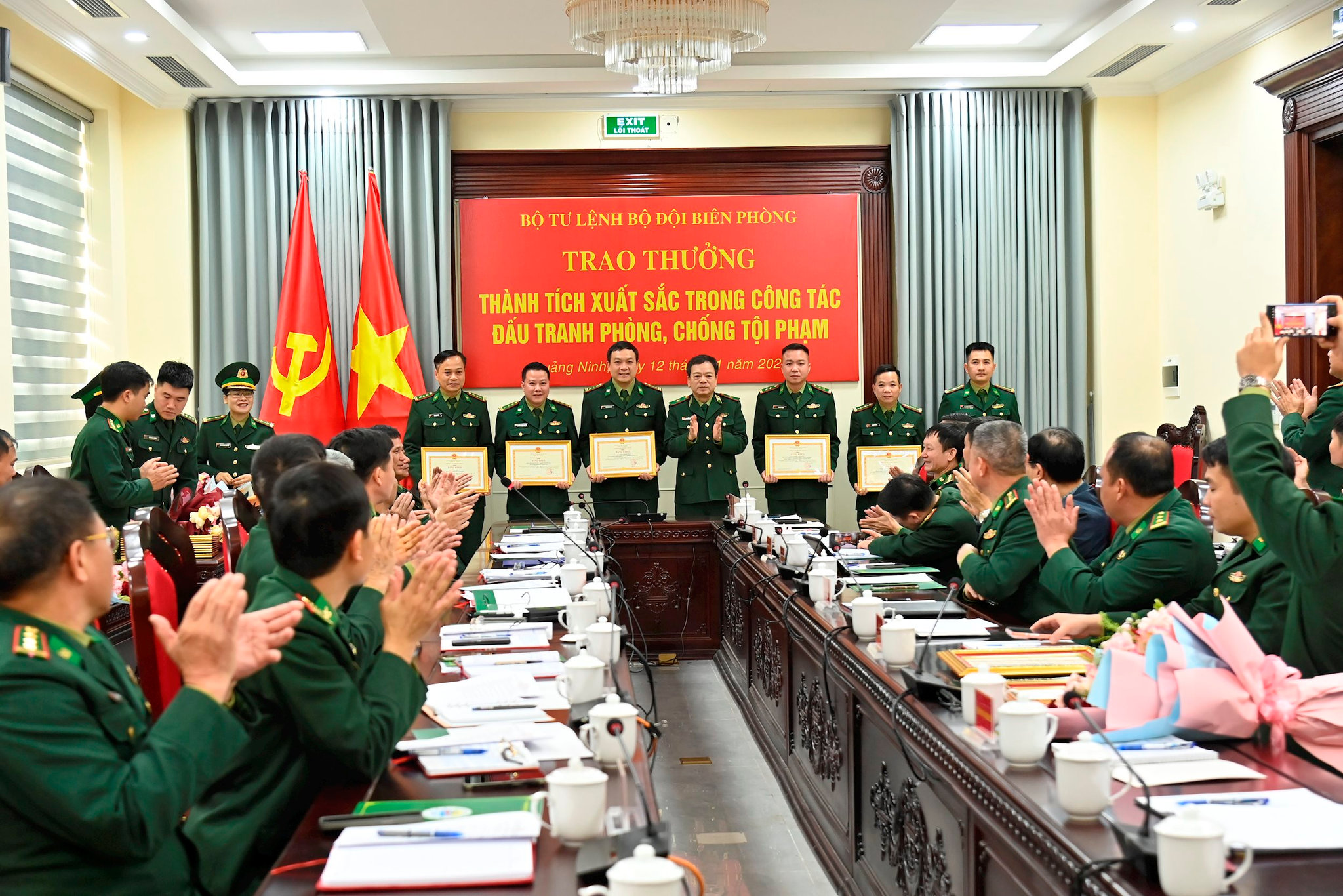khen-thuong-4.jpg