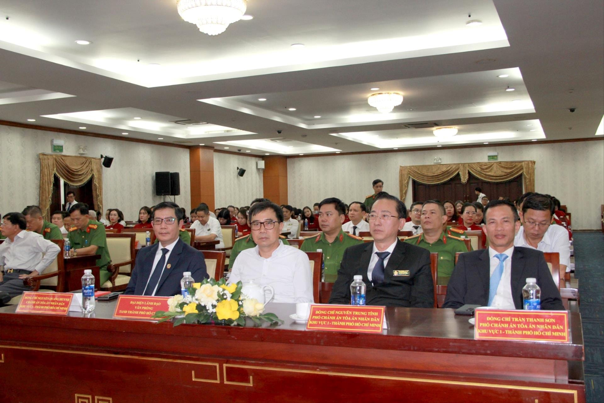 lanh-dao-tp.hcm-2-.jpg