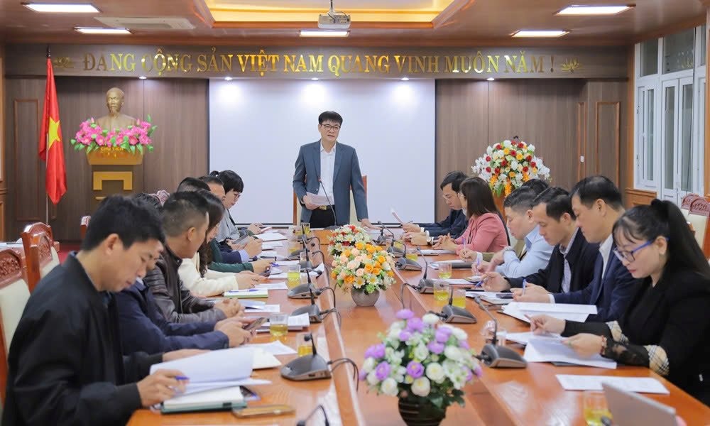 anh-1-quang-canh-hoi-nghi(1).jpg
