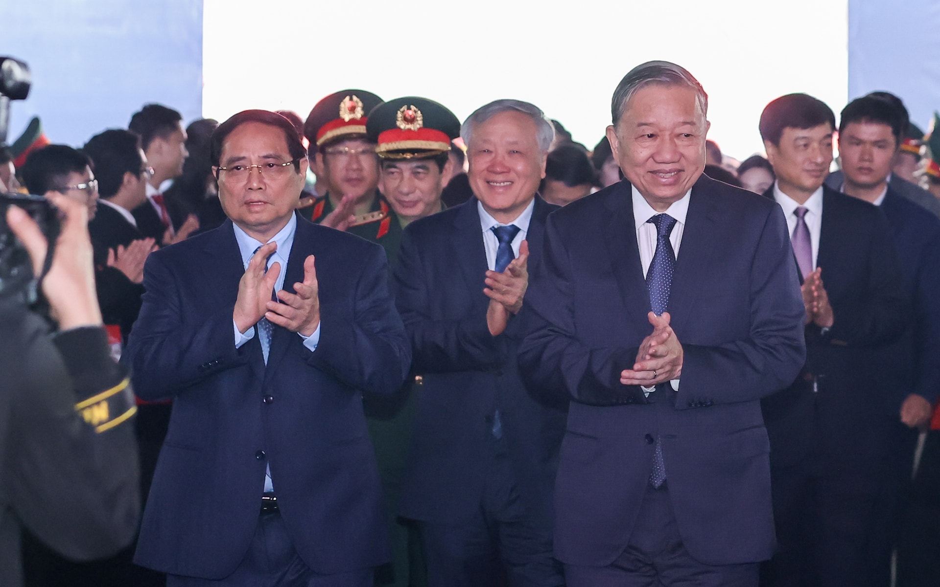 Tổng Bí thư, Thủ tướng Chính phủ dự lễ khởi công nhà máy chế tạo chip bán dẫn đầu tiên tại Việt Nam