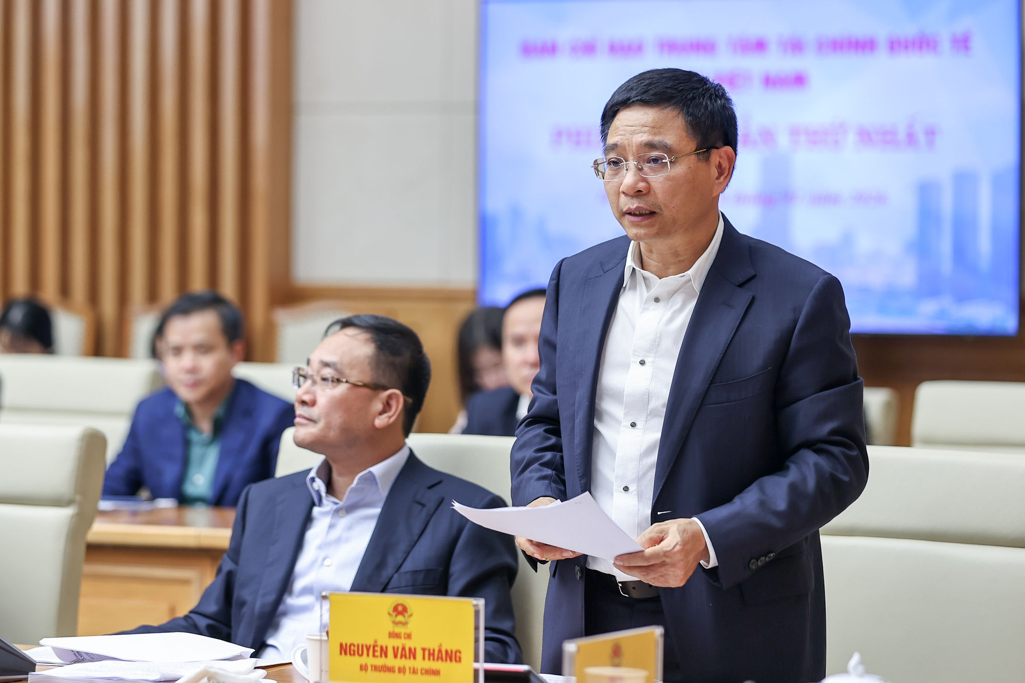 Thủ tướng: Ra mắt Trung tâm Tài chính Quốc tế tại Thành phố Hồ Chí Minh chậm nhất vào 9/2- Ảnh 6. Thủ tướng: Ra mắt Trung tâm Tài chính Quốc tế tại Thành phố Hồ Chí Minh chậm nhất vào 9/2- Ảnh 6.
