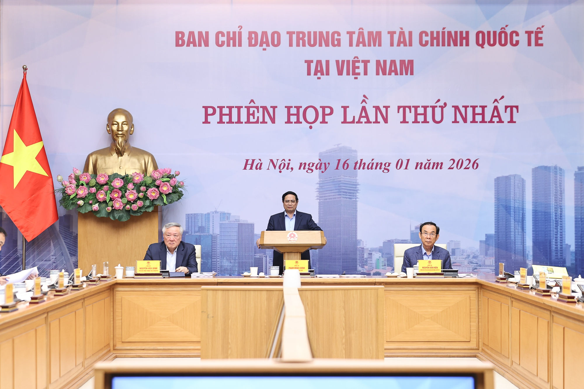 Thủ tướng: Ra mắt Trung tâm Tài chính Quốc tế tại Thành phố Hồ Chí Minh chậm nhất vào 9/2- Ảnh 10. Thủ tướng: Ra mắt Trung tâm Tài chính Quốc tế tại Thành phố Hồ Chí Minh chậm nhất vào 9/2- Ảnh 10.