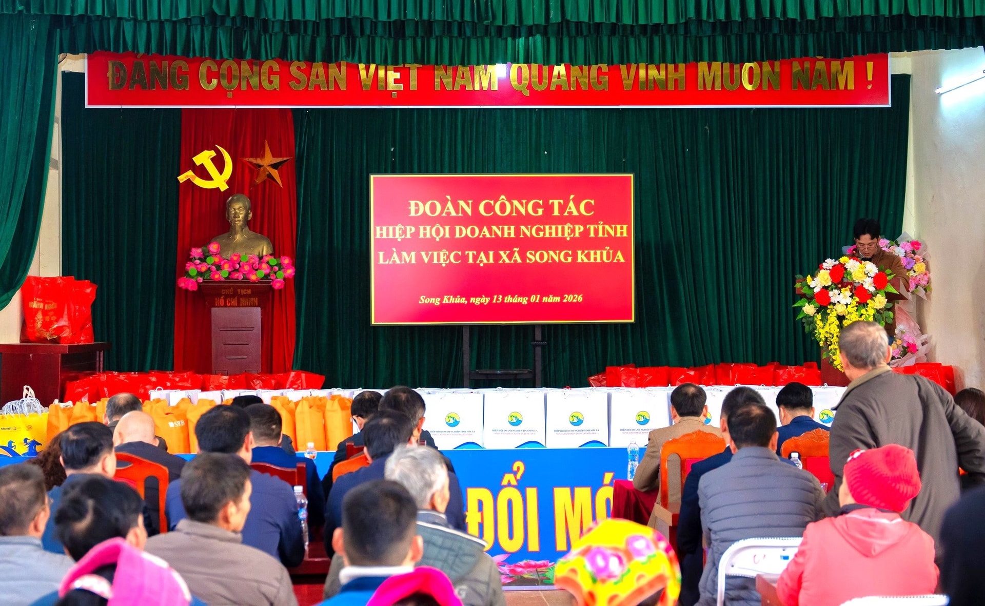 quang-canh(1).jpg