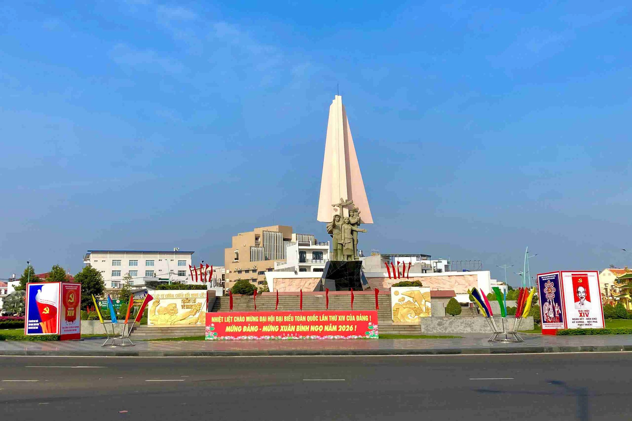 lam-dong-dai-hoi-dang-xiv-3.jpg
