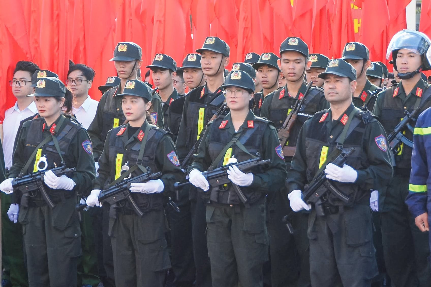 lam-dong-dai-hoi-dang-xiv-6.jpg