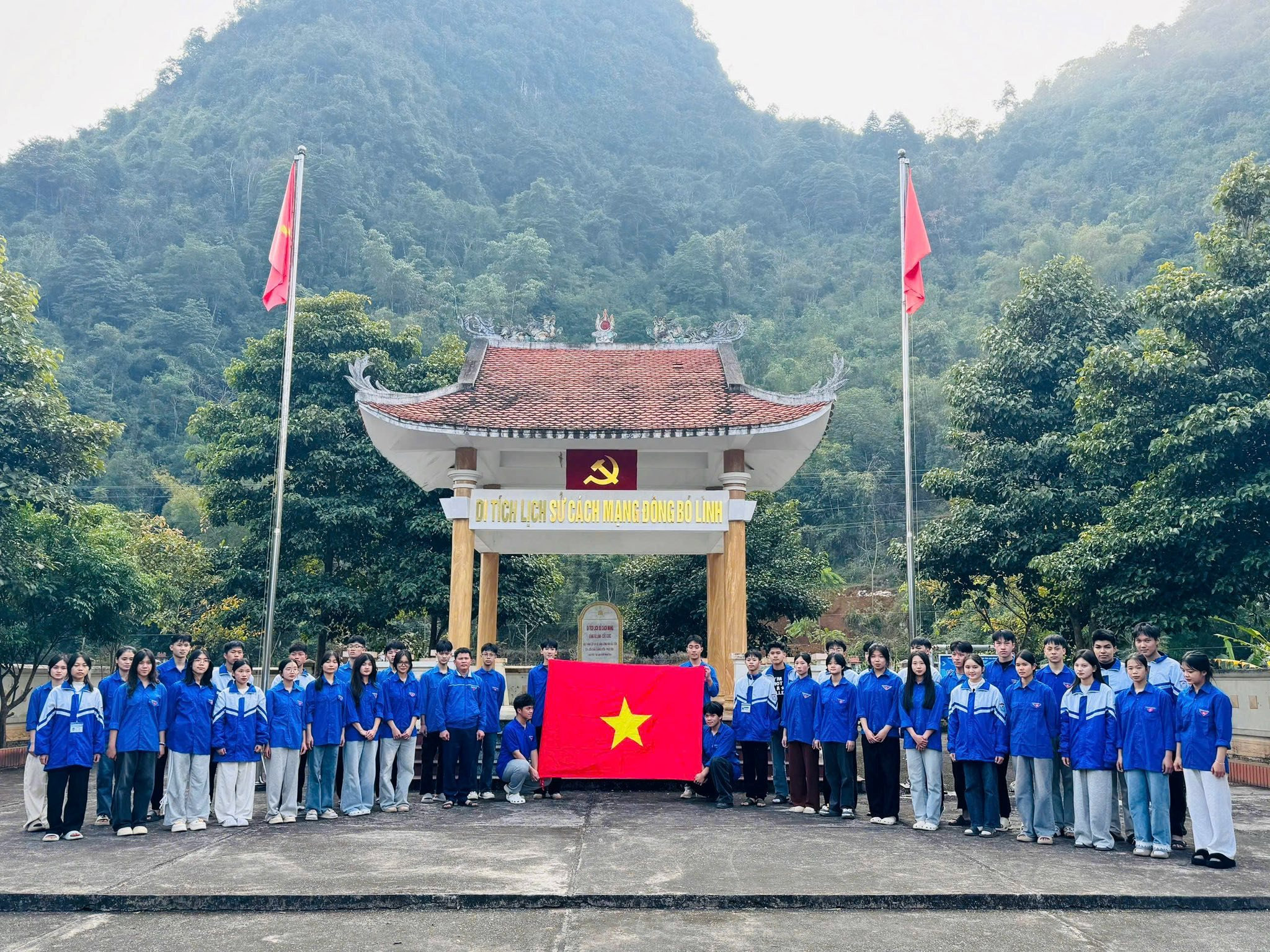 tuoi-tre-cao-bang-10-.jpg
