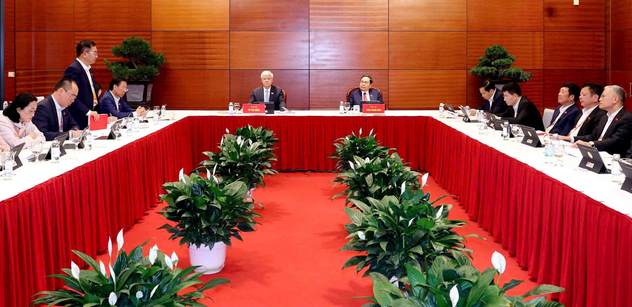 quoc-hoi-17689036179371888631506.jpg