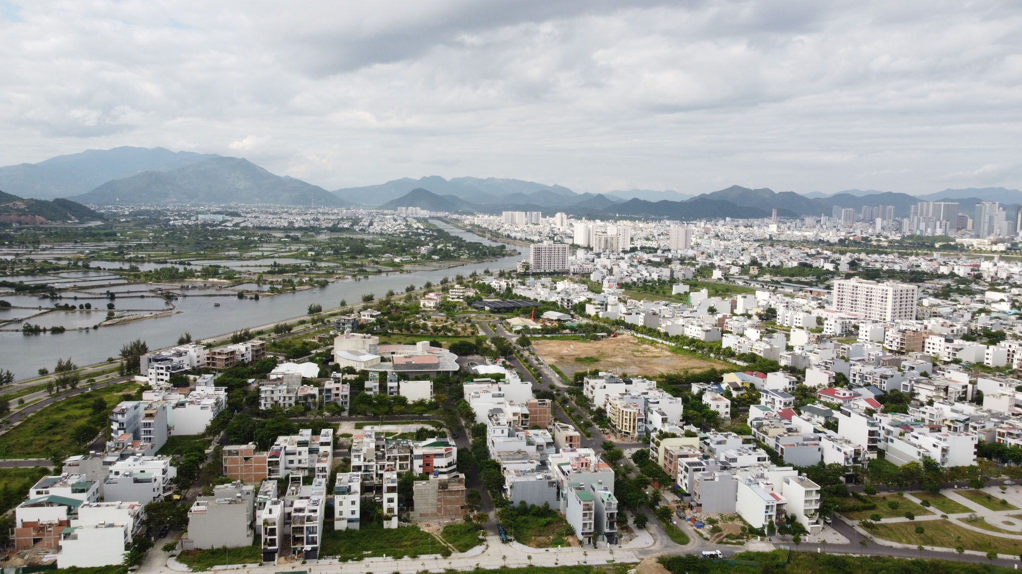 nha-trang-khanh-hoa.jpg