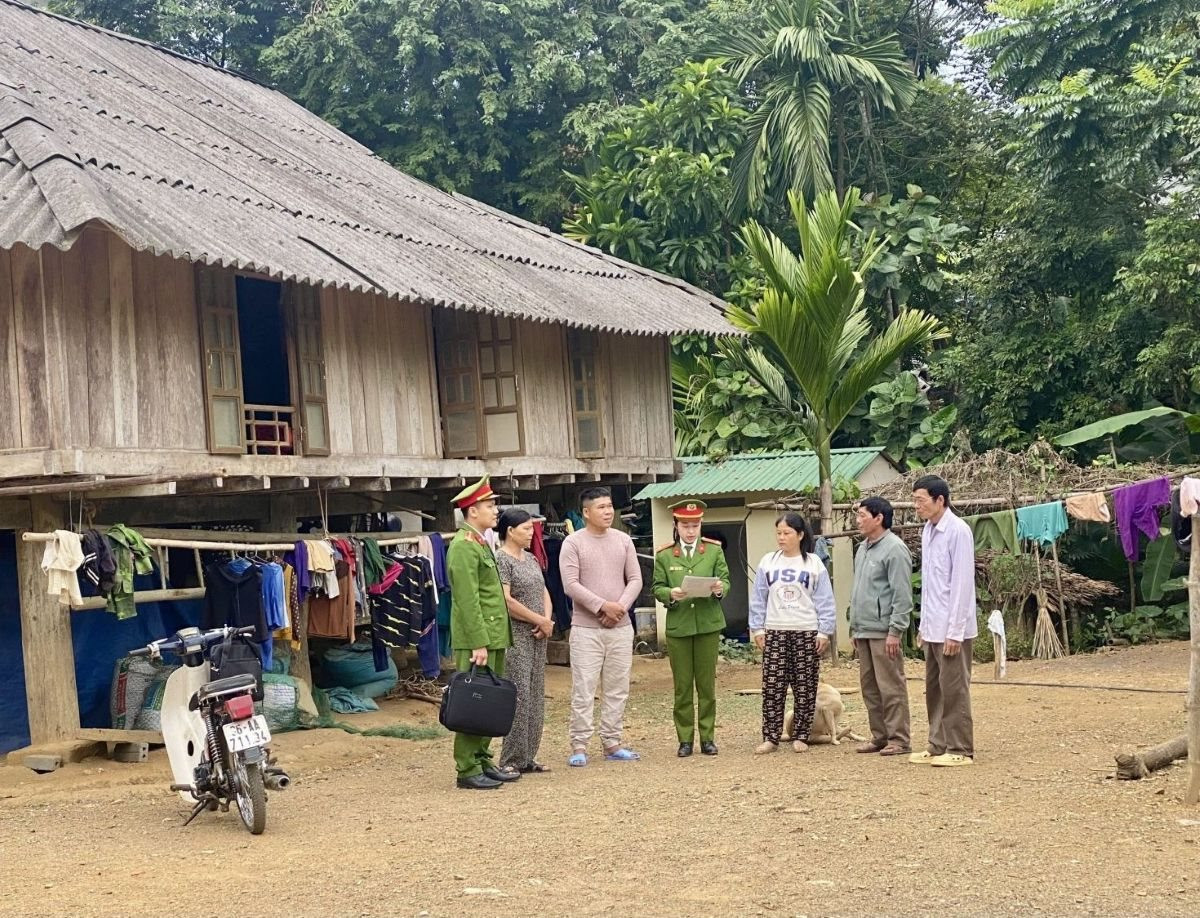 tuyentruyen.jpg