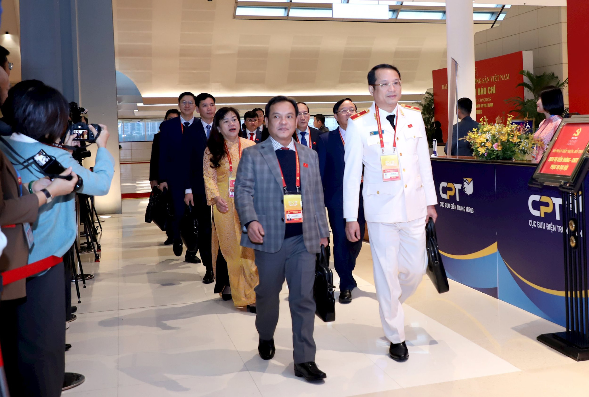 dai-hoi-thu4-9-.jpg