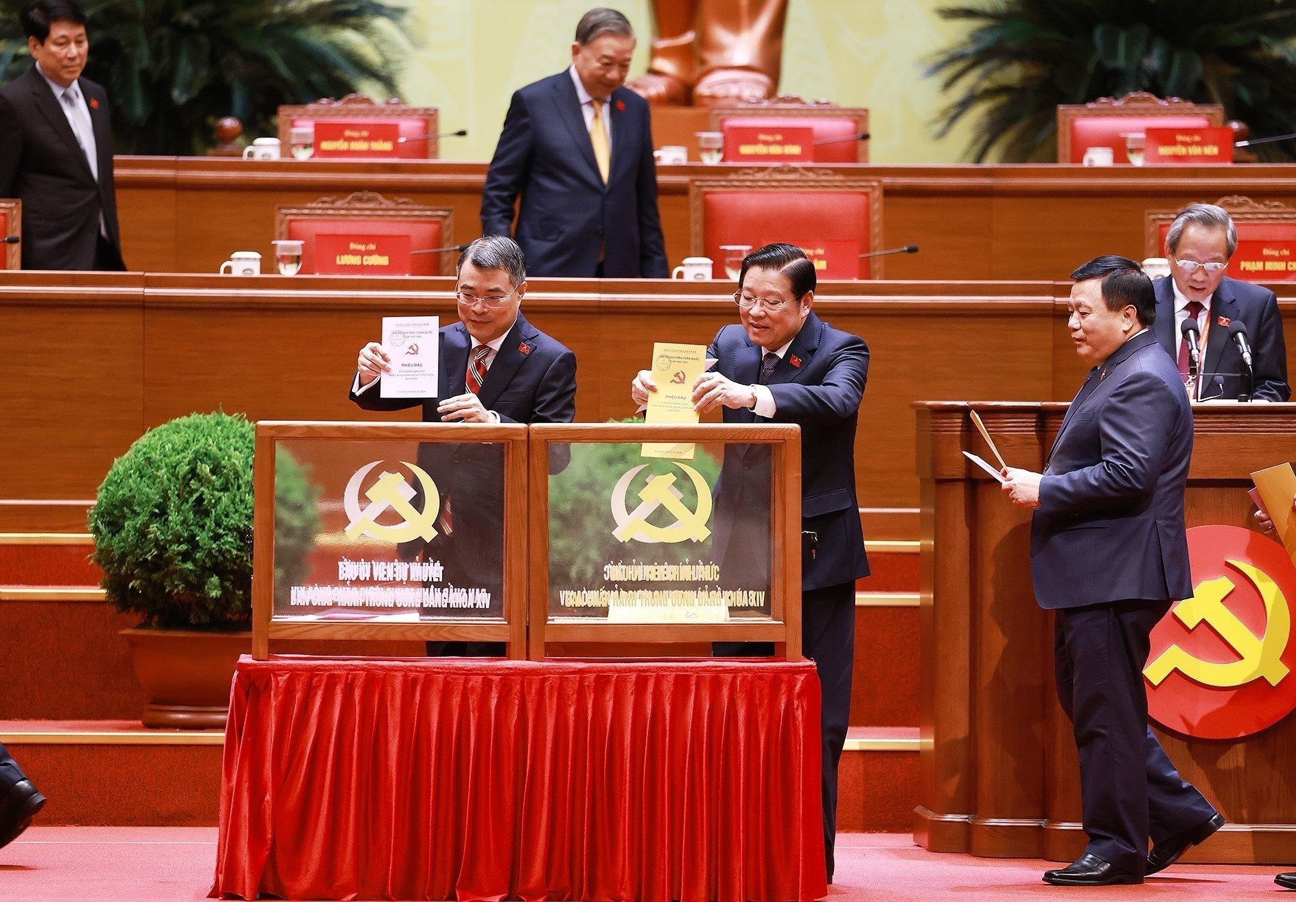 danh-sach-uy-vien-trung-uong-dang.jpg