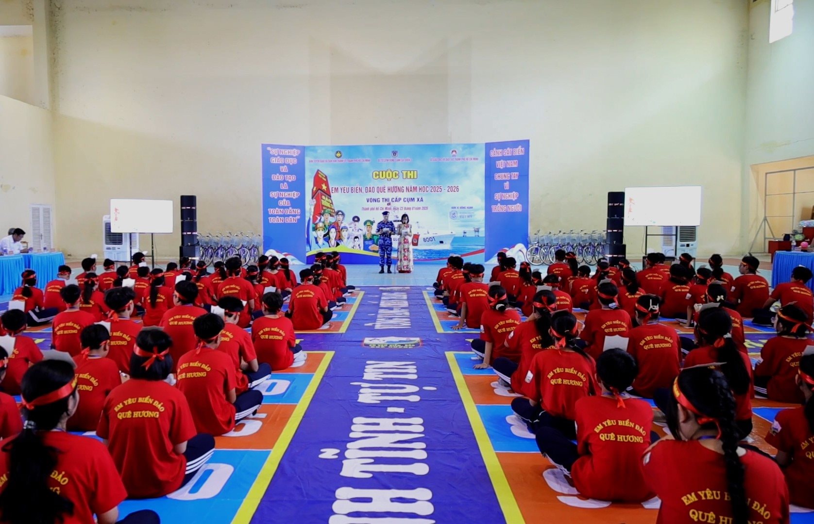 quang-canh-cuoc-thi.jpg
