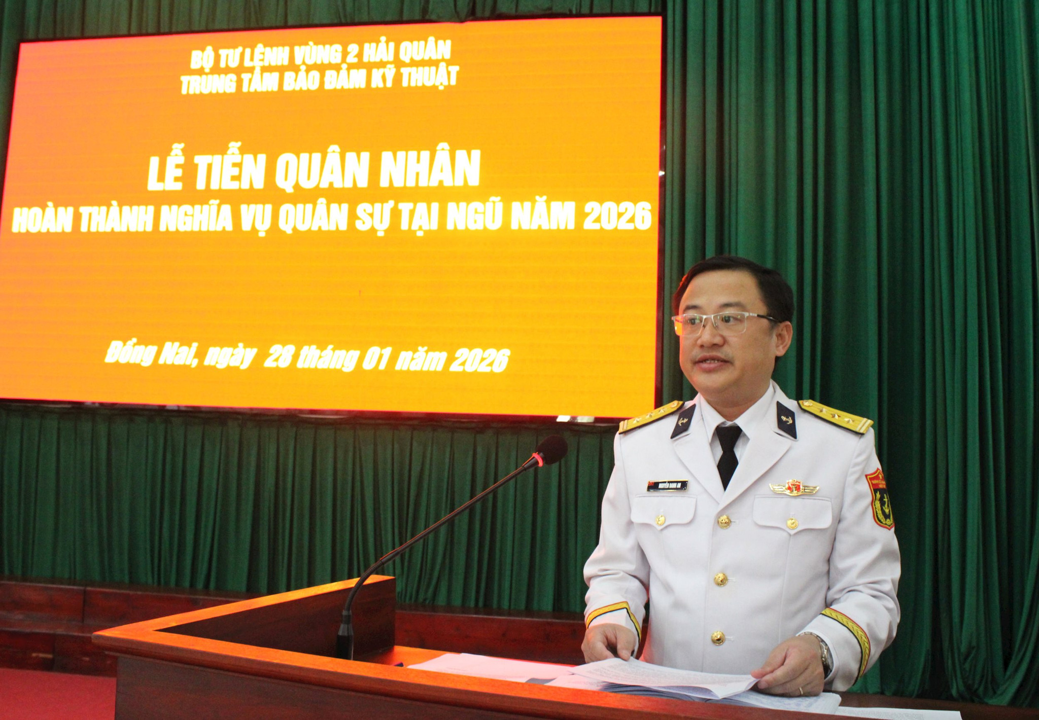 anh-1.-thuong-ta-nguyen-danh-an-pho-chi-huy-truong-tham-muu-truong-trung-tam-phat-bieu.jpg