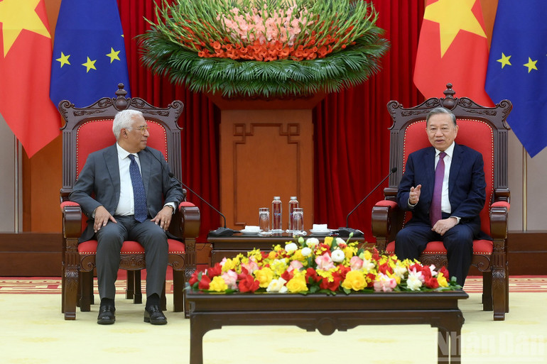 Tổng Bí thư Tô Lâm tiếp Chủ tịch Hội đồng châu Âu Antonio Costa. (Ảnh: ĐĂNG KHOA) image.jpg