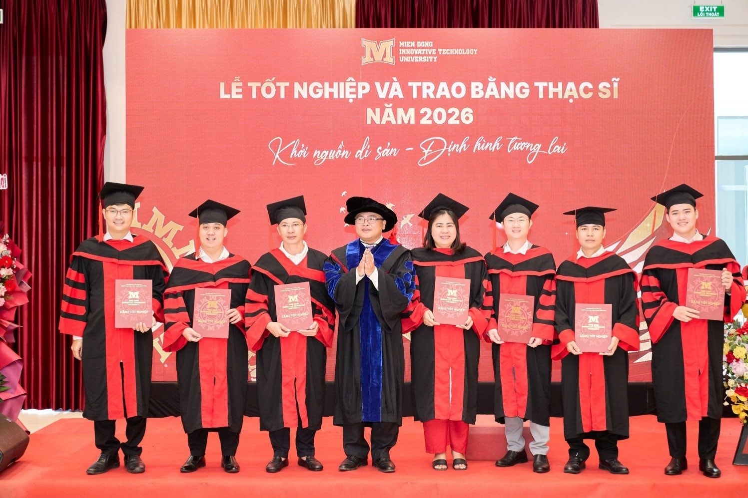 truong-dai-hoc-cong-nghe-mien-dong-mit-2.jpg
