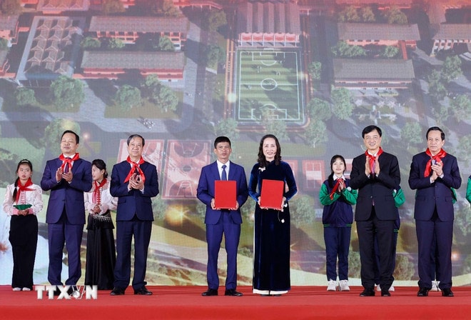 ttxvn-3101-tong-bi-thu-truong-noi-tru-lien-cap-si-pa-phin-19.jpg