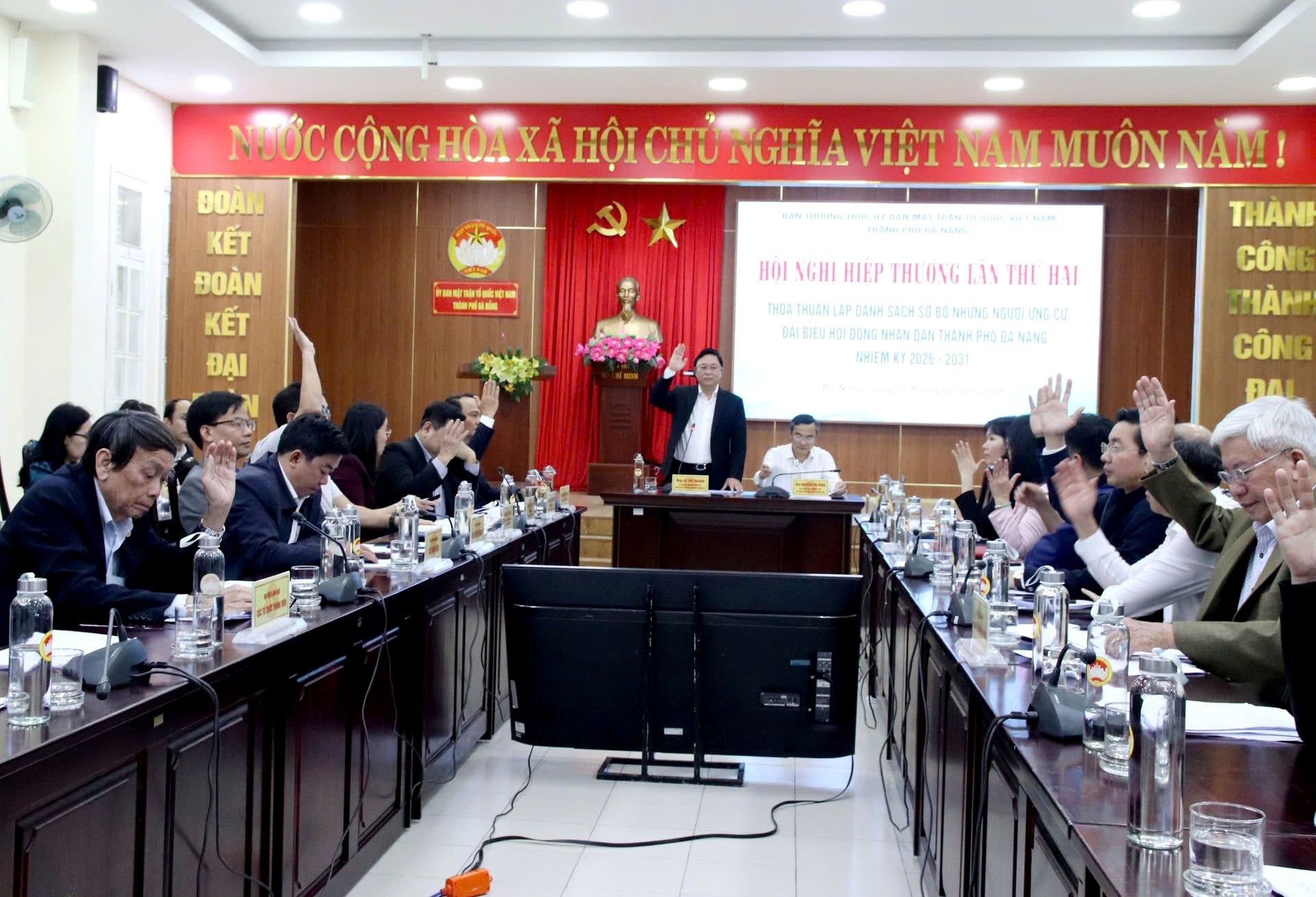2-2-ung-cu-dai-bieu.jpg