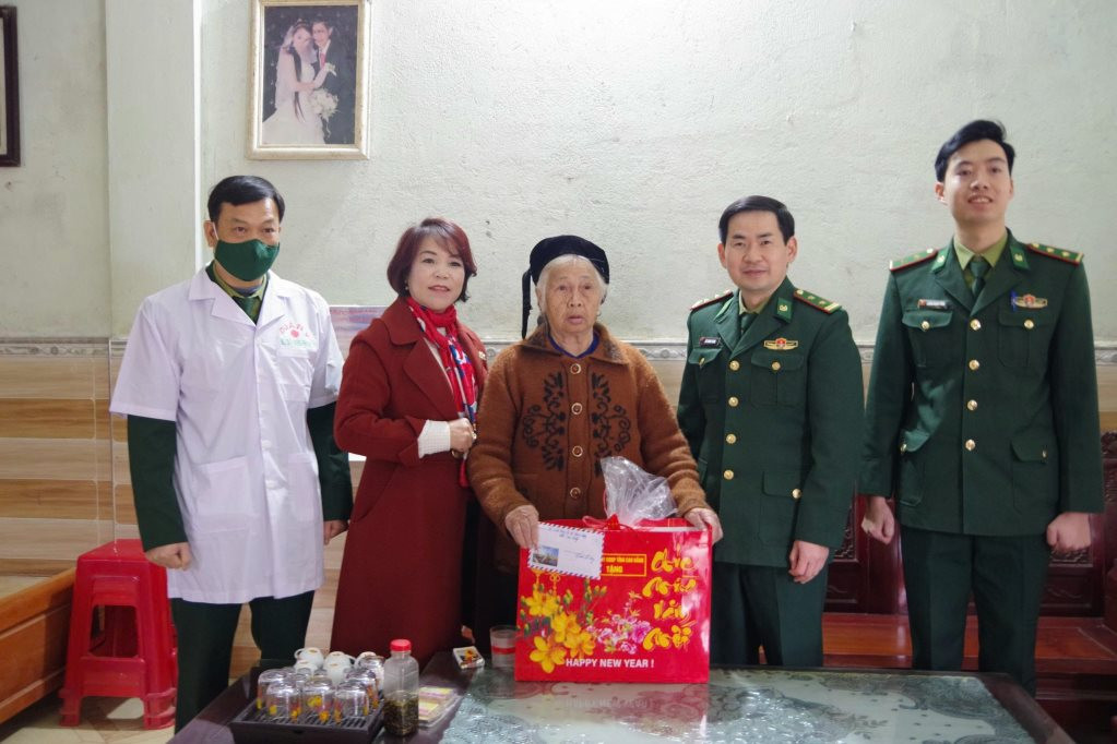 156781_trung_08493002.jpg