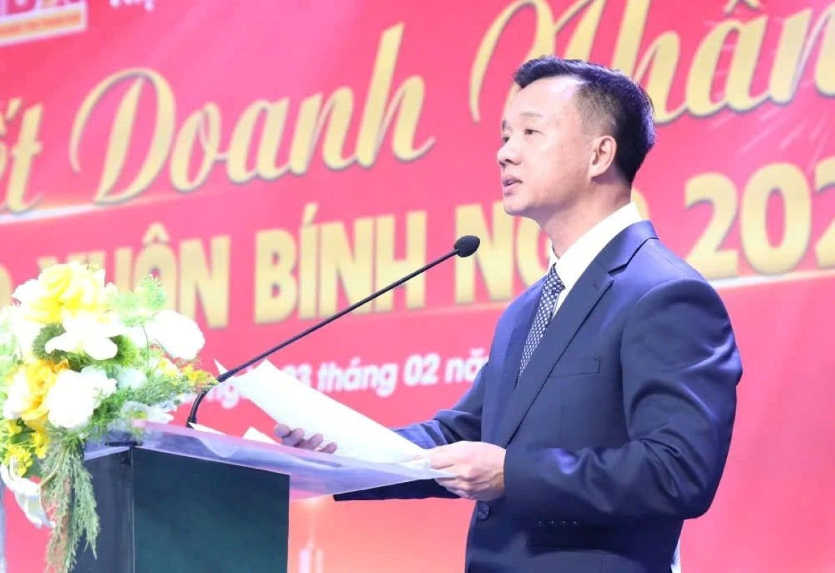 xuanhung.jpg