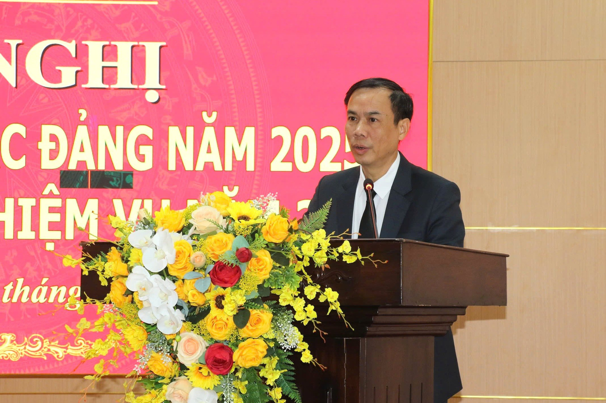 hoi_nghi3.jpg