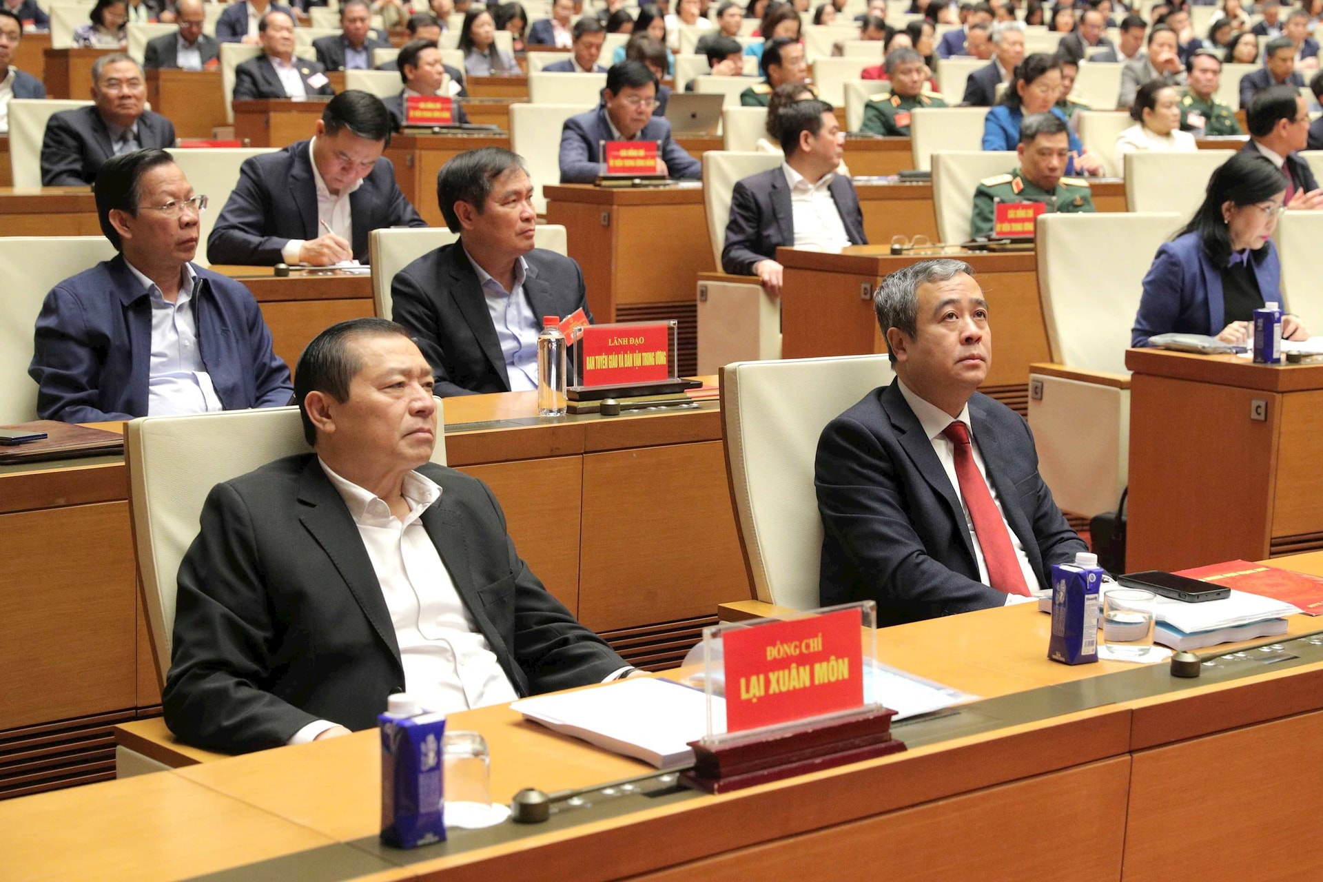 cac-dai-bieu-du.jpg