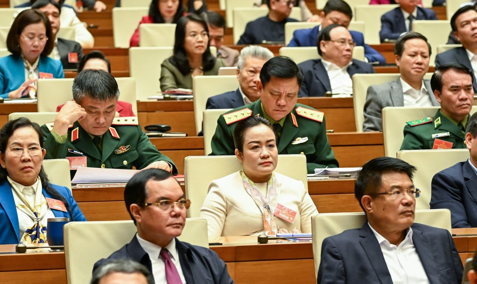hoi-nghi3.jpg