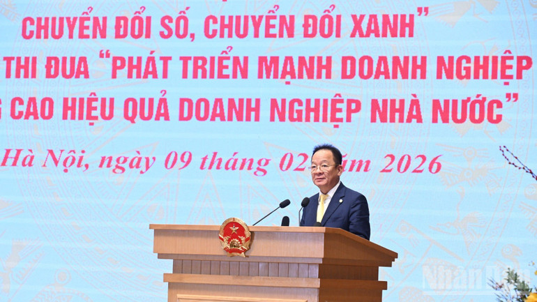 Nhà sáng lập, Chủ tịch Điều hành Tập đoàn T&T Group Đỗ Quang Hiển phát biểu hưởng ứng phong trào thi đua do Thủ tướng Chính phủ phát động. (Ảnh: TRẦN HẢI) ndo_br_b7-94.jpg