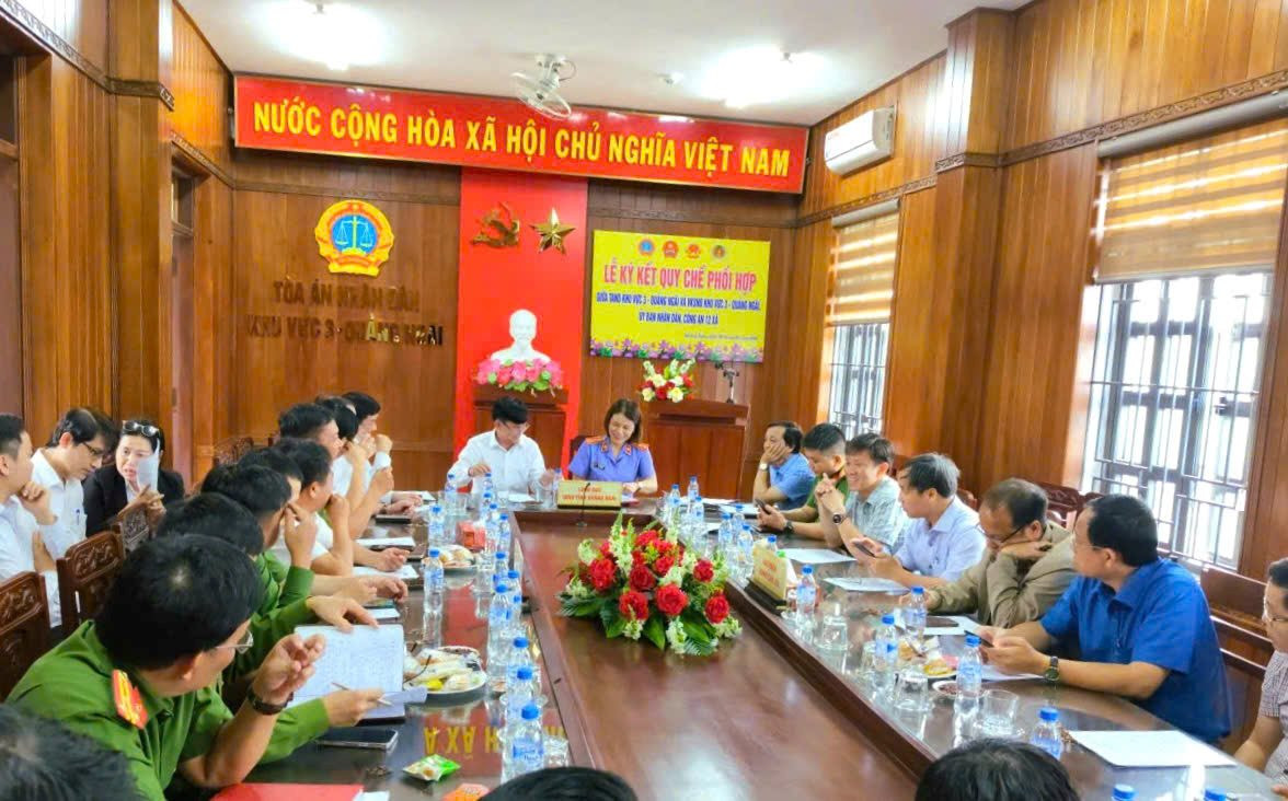 z7520945702347_5956280e81aeec11152ea7bb2bca45a2.jpg