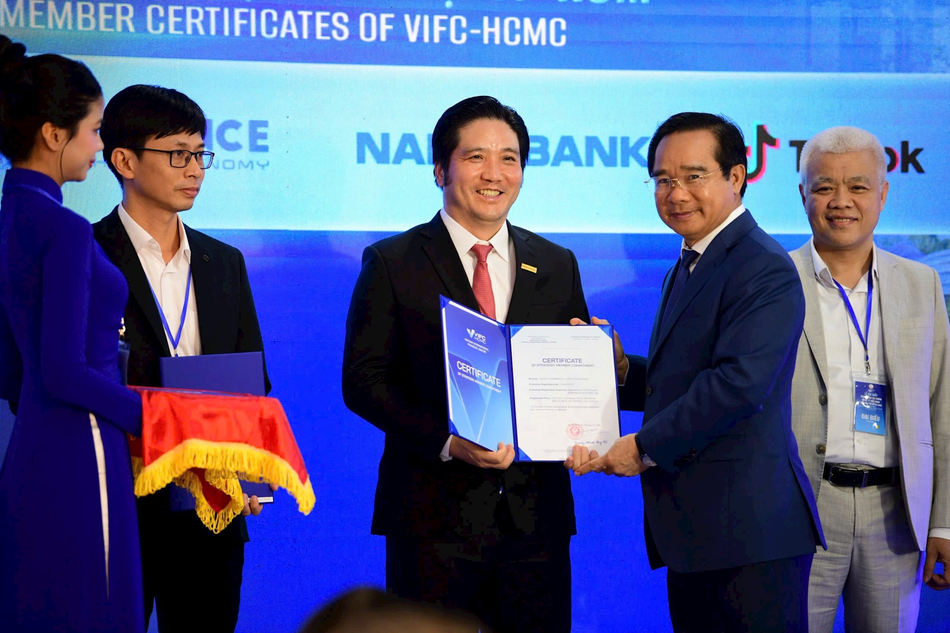 hinh-1-anh-hoan.jpg