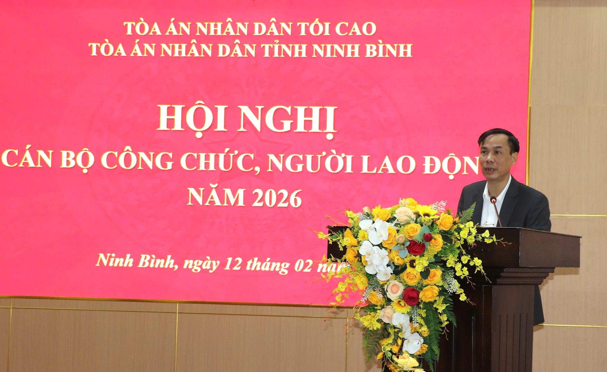 hoi_nghi2.jpg