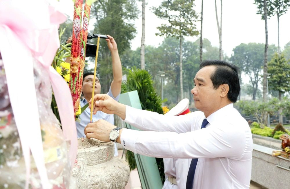 13-2-2026-dang-huong-an-nhon-tay1a.jpg