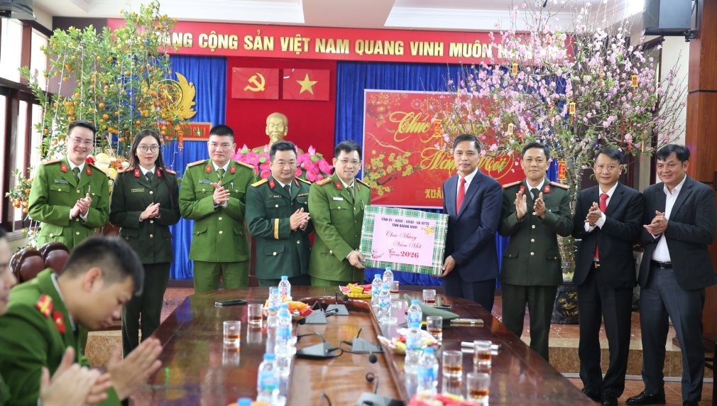 mong-cai-1-chi-huy-quan-su.jpeg