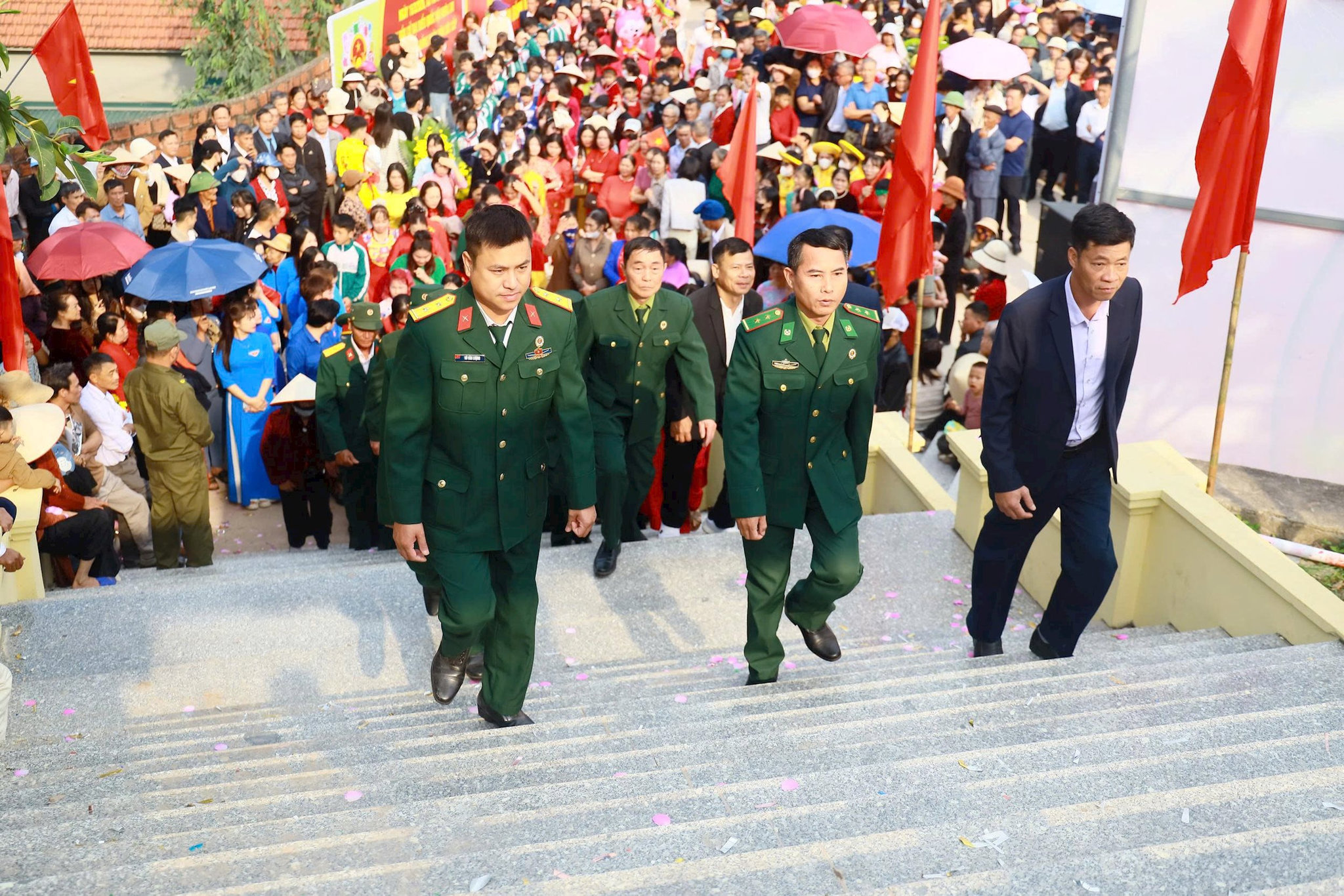 lehoi5.jpg