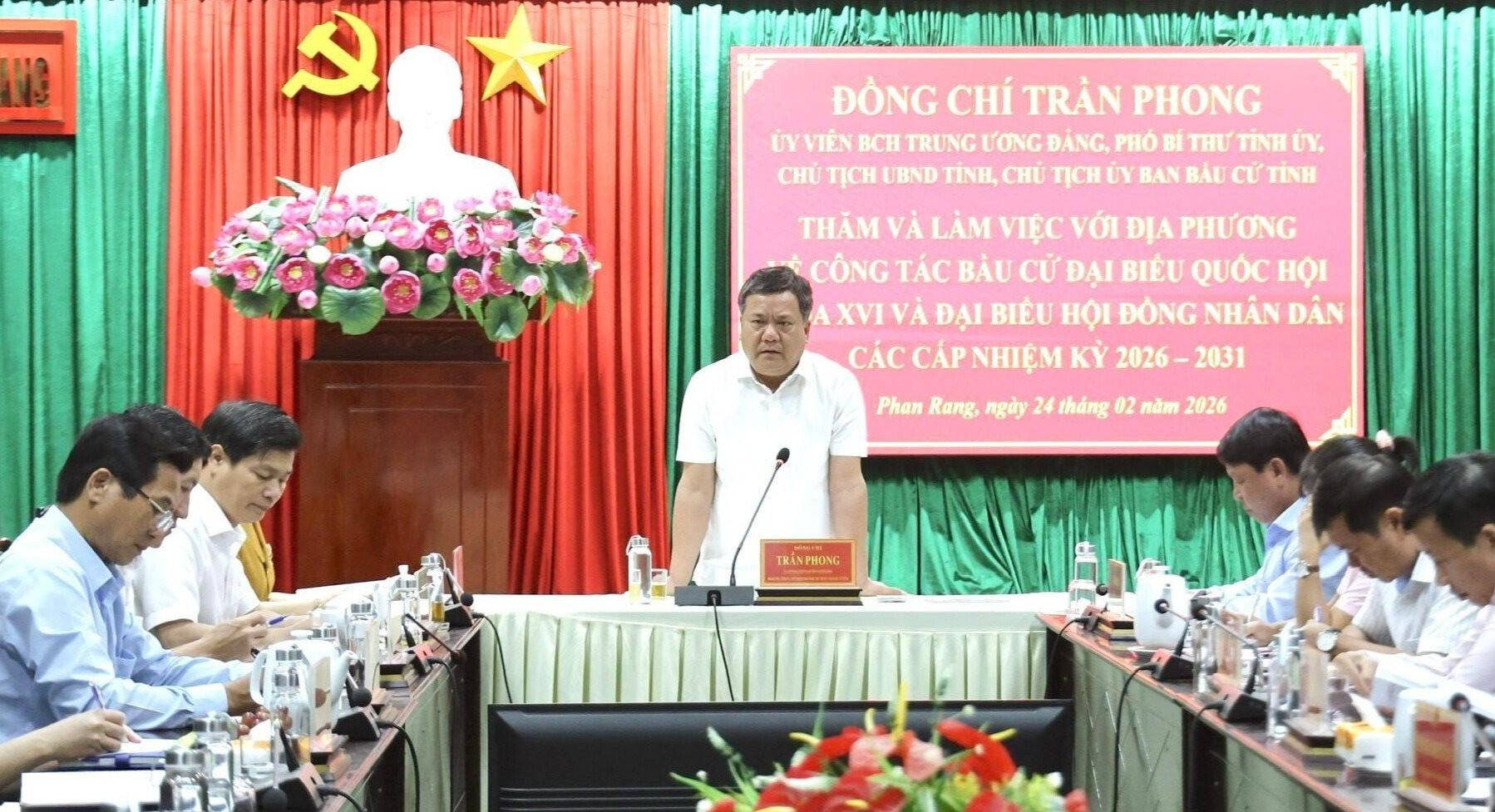 3-chu-tich-ubnd-tinh-tran-phong-phat-bieu-ket-luan-tai-buoi-kiem-tra-cong-tac-chuan-bi-bau-cu-cua-phuong-phan-rang-da-sua.jpg