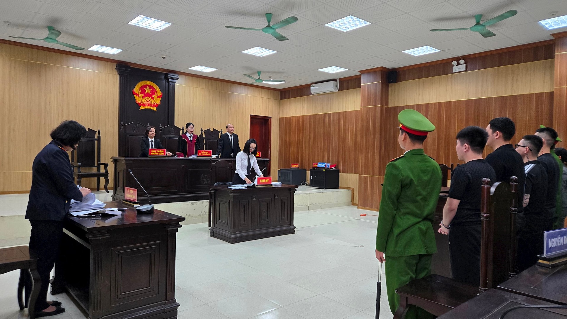 Biến khách sạn thành ổ mại dâm, bà chủ lĩnh 6 năm tù