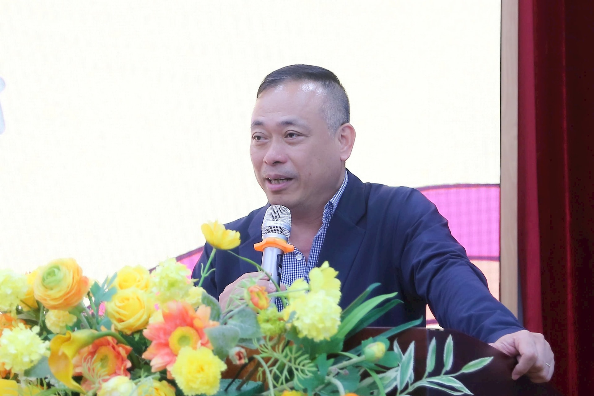 gen-h-ong-ngo-quang-tung-pho-giam-doc-cong-ty-tnhh-mtv-the-thao-viettel-chia-se-tai-chuong-trinh.jpg