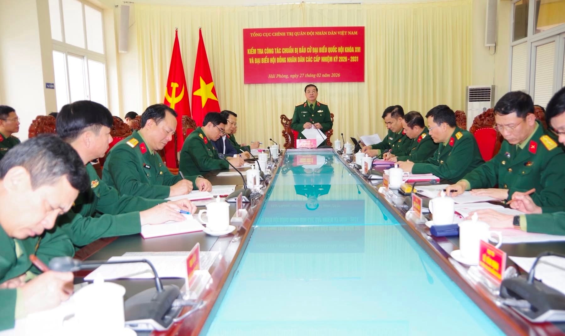 kiem-tra-cong-tac-chuan-bi-bau-cu-2.jpg
