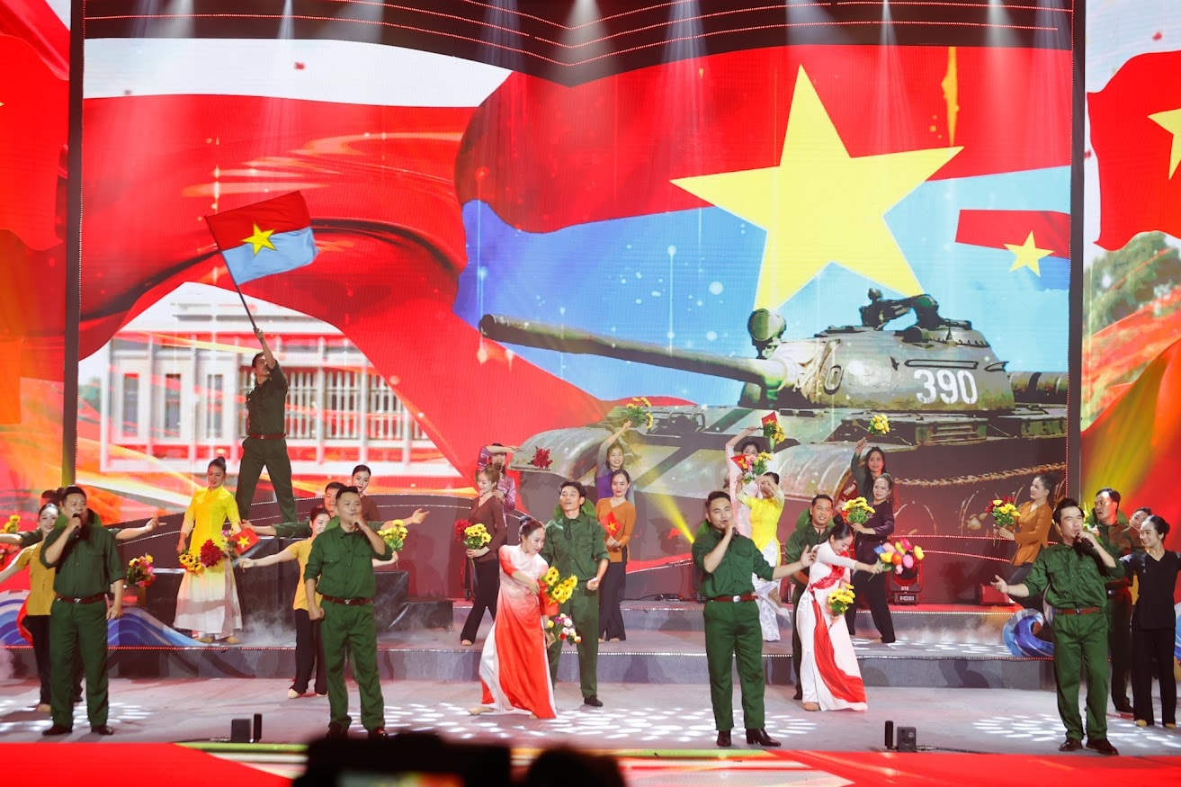 Chương trình nghệ thuật chính luận 