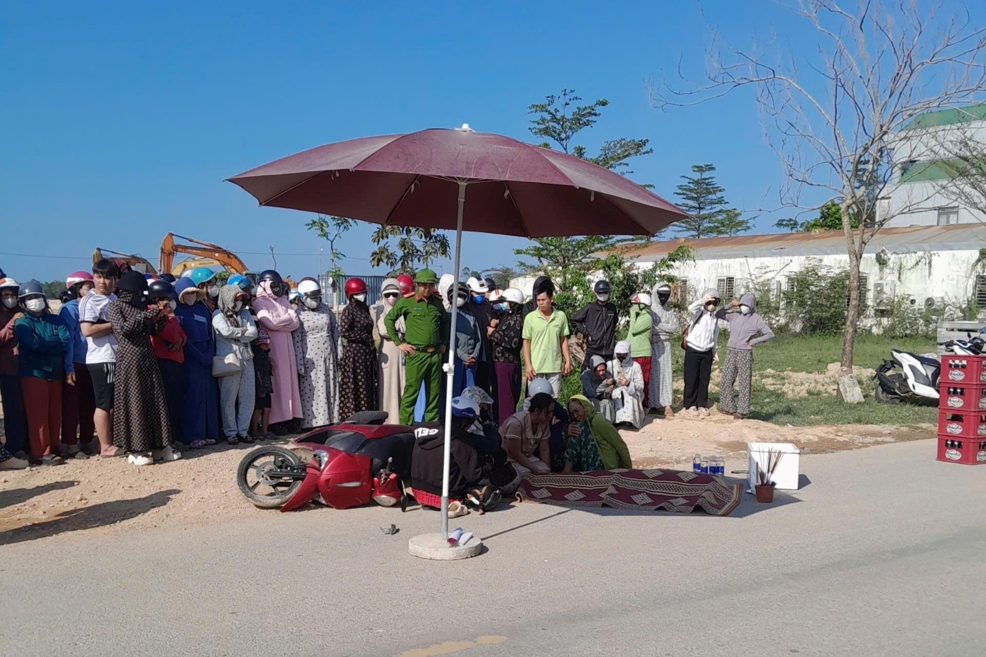 Va chạm với xe ben, cô gái trẻ tử vong tại chỗ