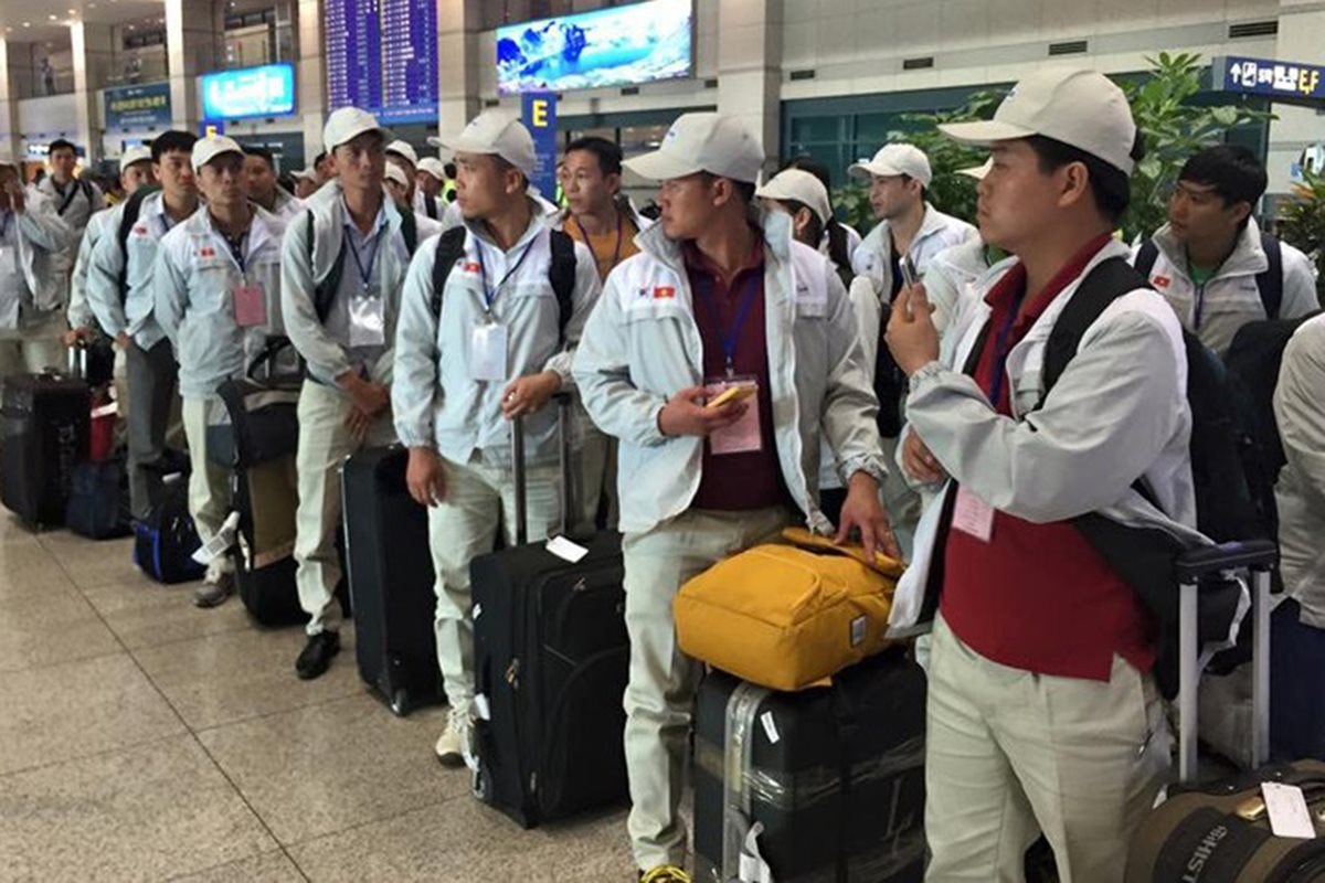 Bộ Nội vụ yêu cầu tạm dừng đưa lao động sang Trung Đông